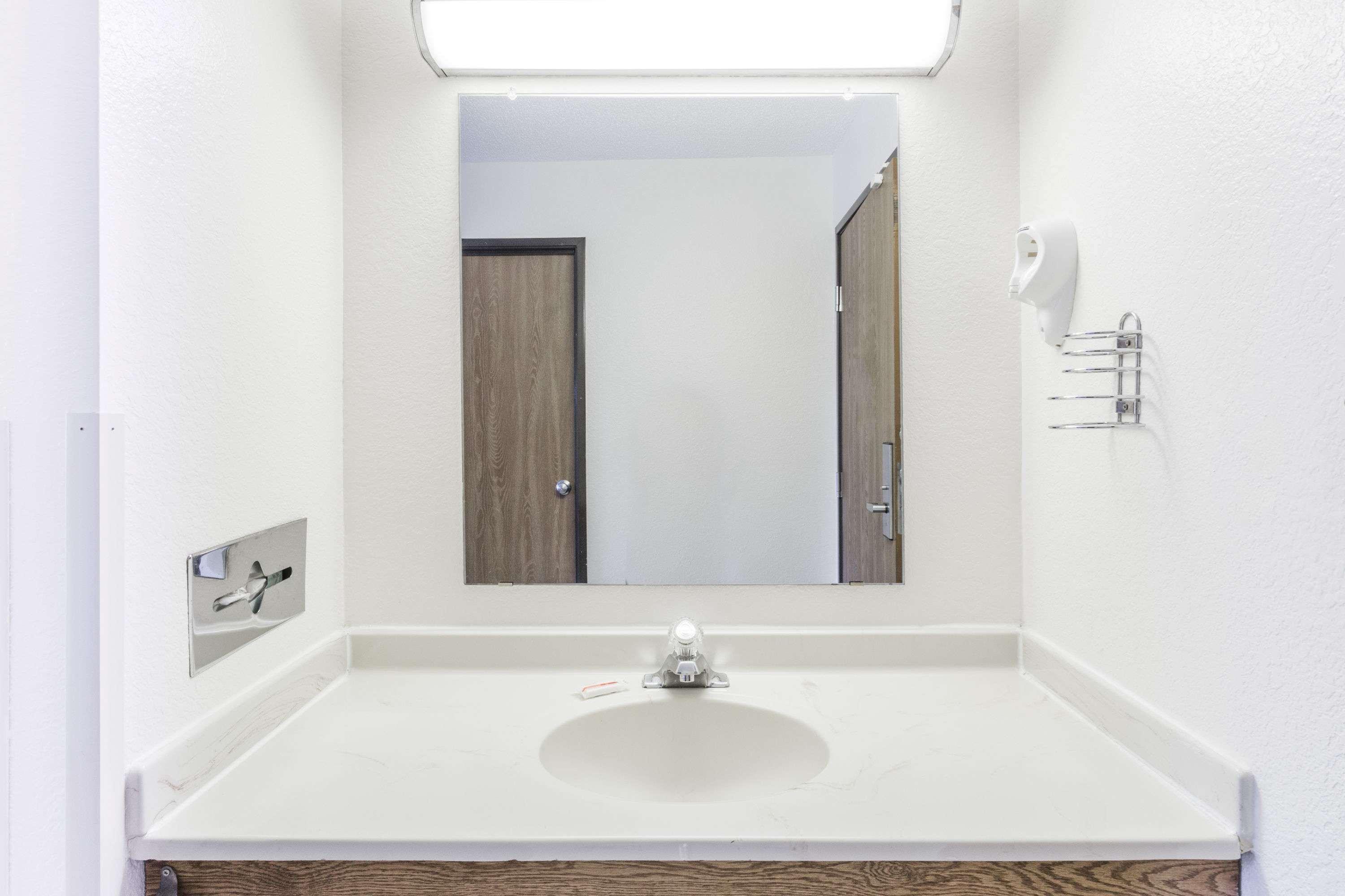 Super 8 By Wyndham 2* Elgin