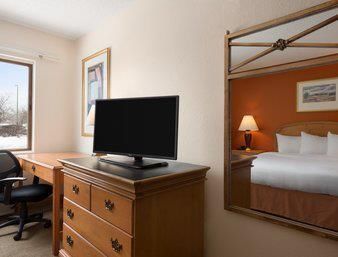 Super 8 By Wyndham Hotel 2*