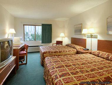 Super 8 By Wyndham Hotel Elgin