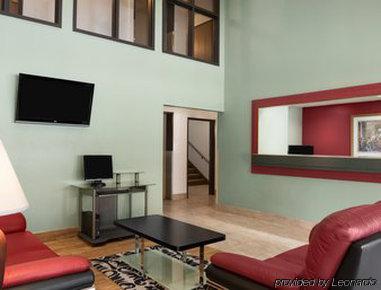 Super 8 By Wyndham Hotel